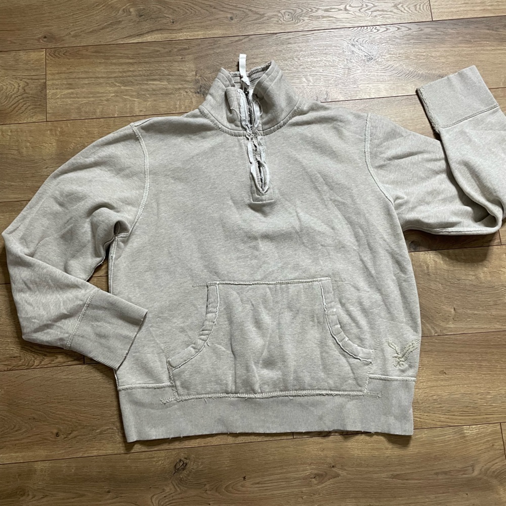 American Eagle Outfitters Men's Light Tan 1/4 Zip-Up Sweater size Medium